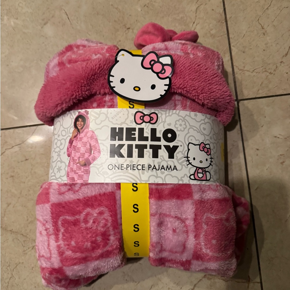 Hello Kitty Pink Fleece Pajama Set